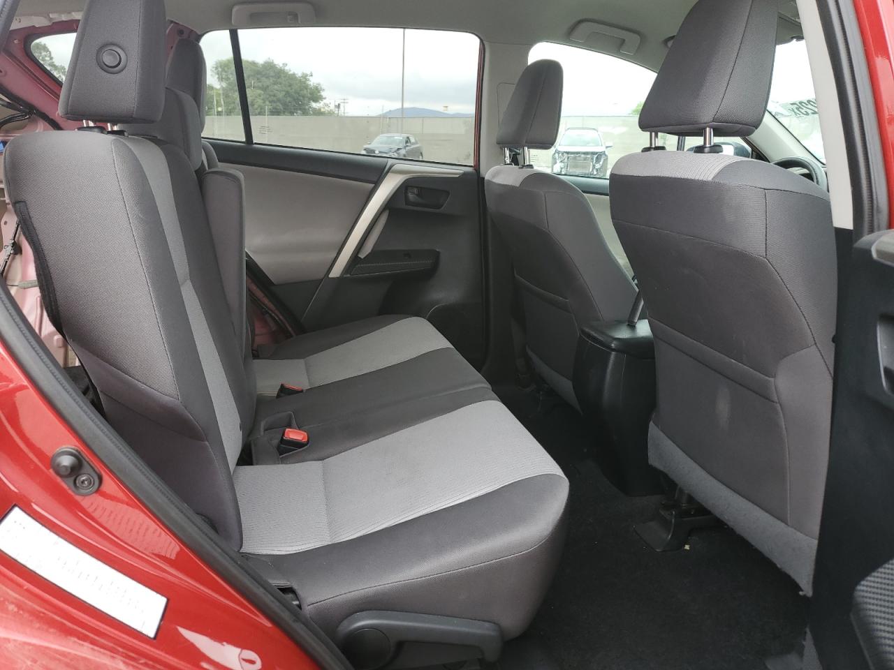 2014 TOYOTA RAV4 LE photo 11