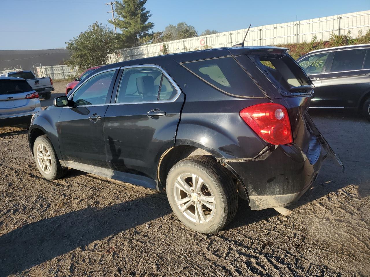 2013 CHEVROLET EQUINOX LS photo 3