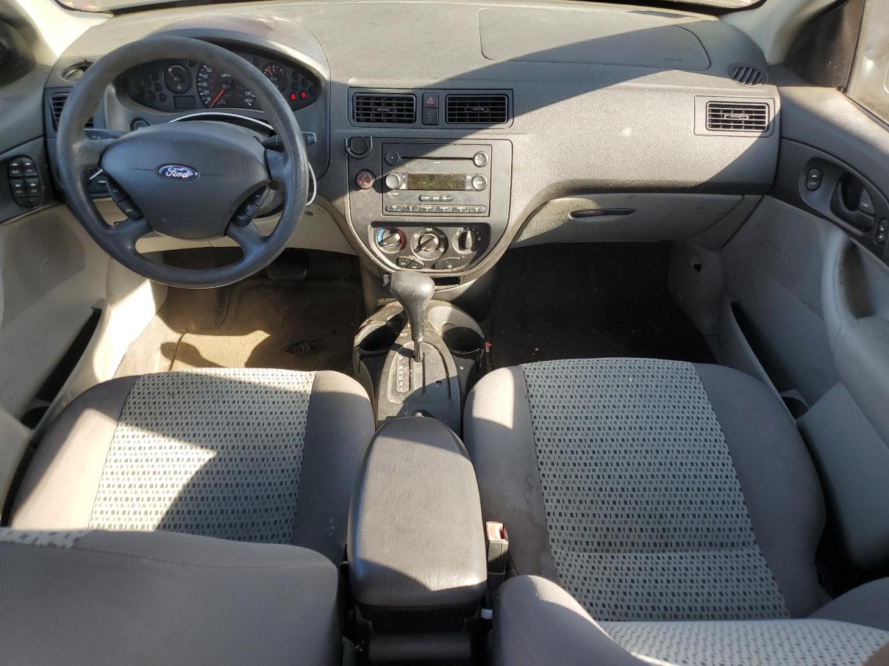 2006 FORD FOCUS ZX4 photo 15