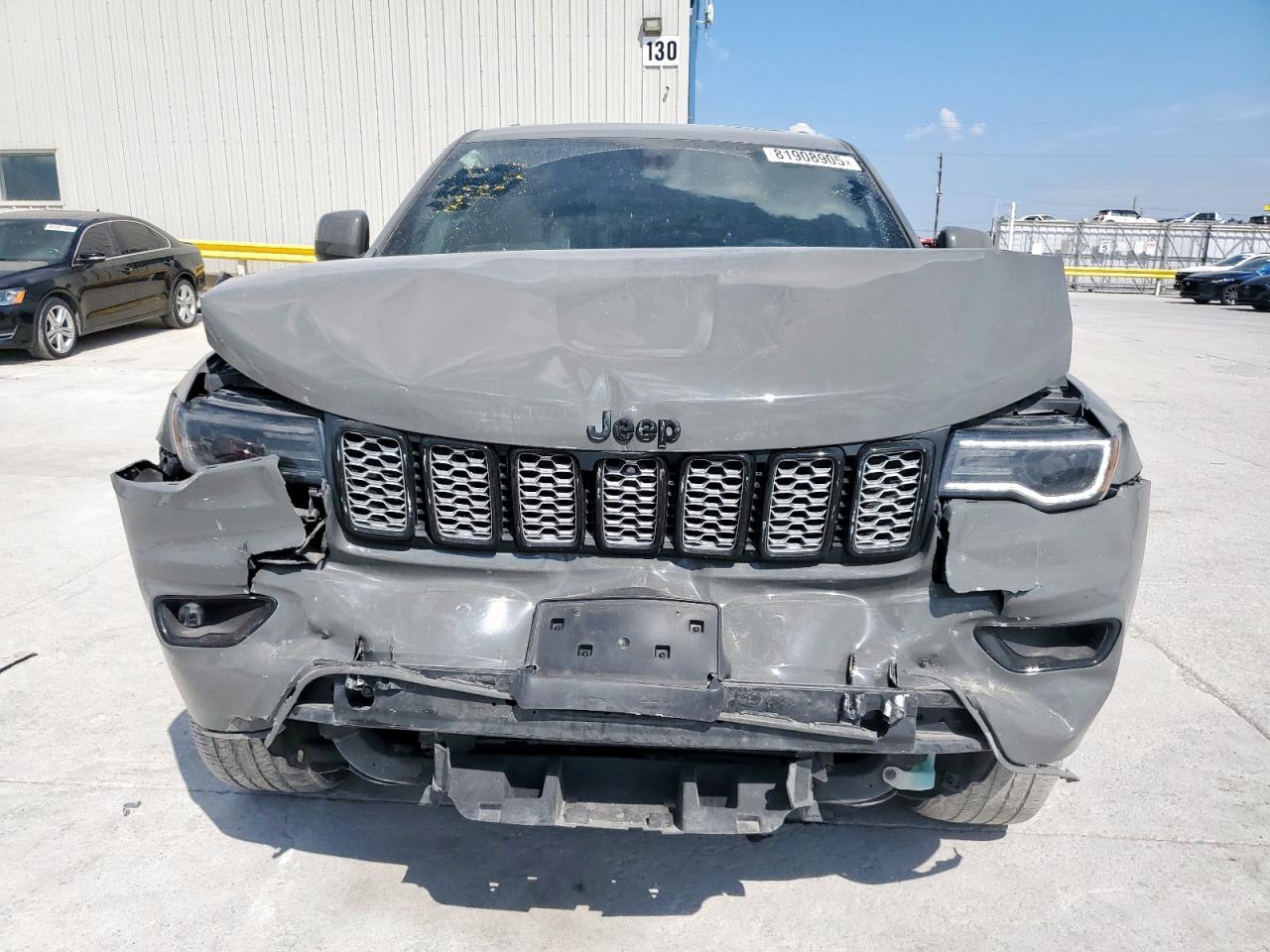 2022 JEEP GRAND CHEROKEE LAREDO E photo 13