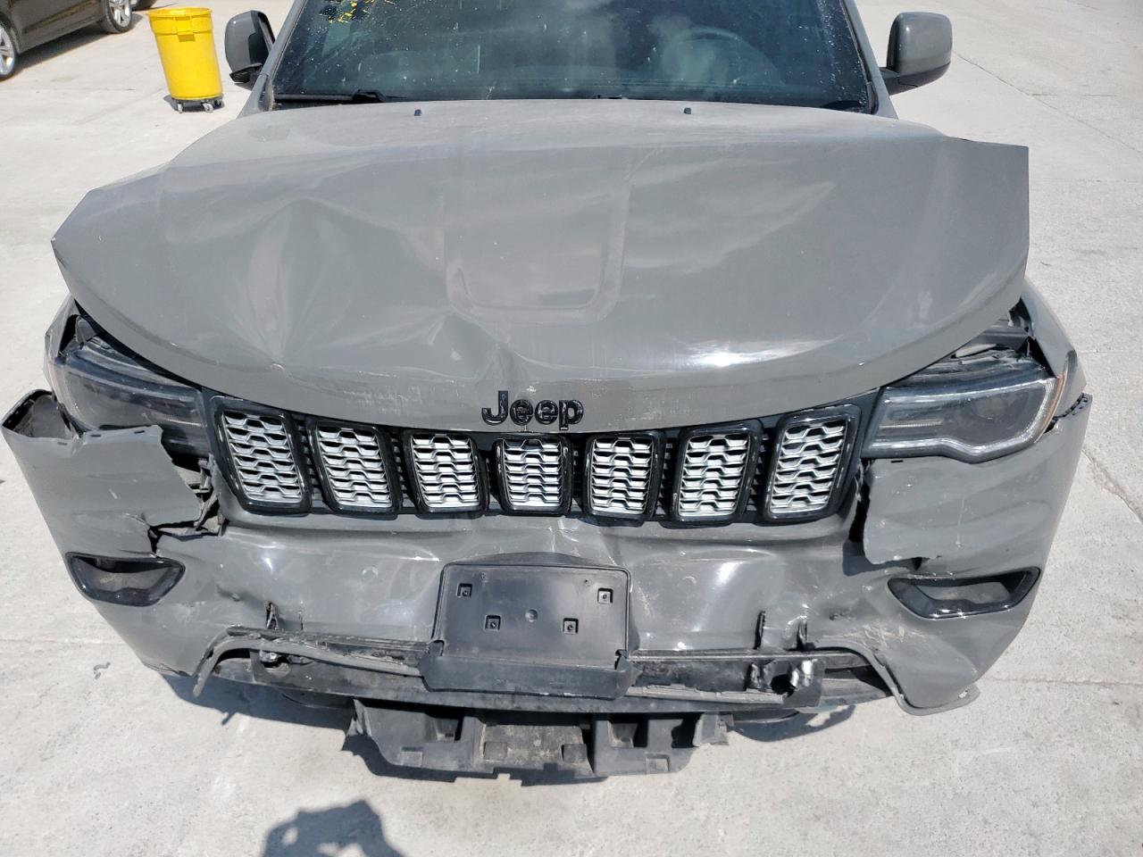 2022 JEEP GRAND CHEROKEE LAREDO E photo 34