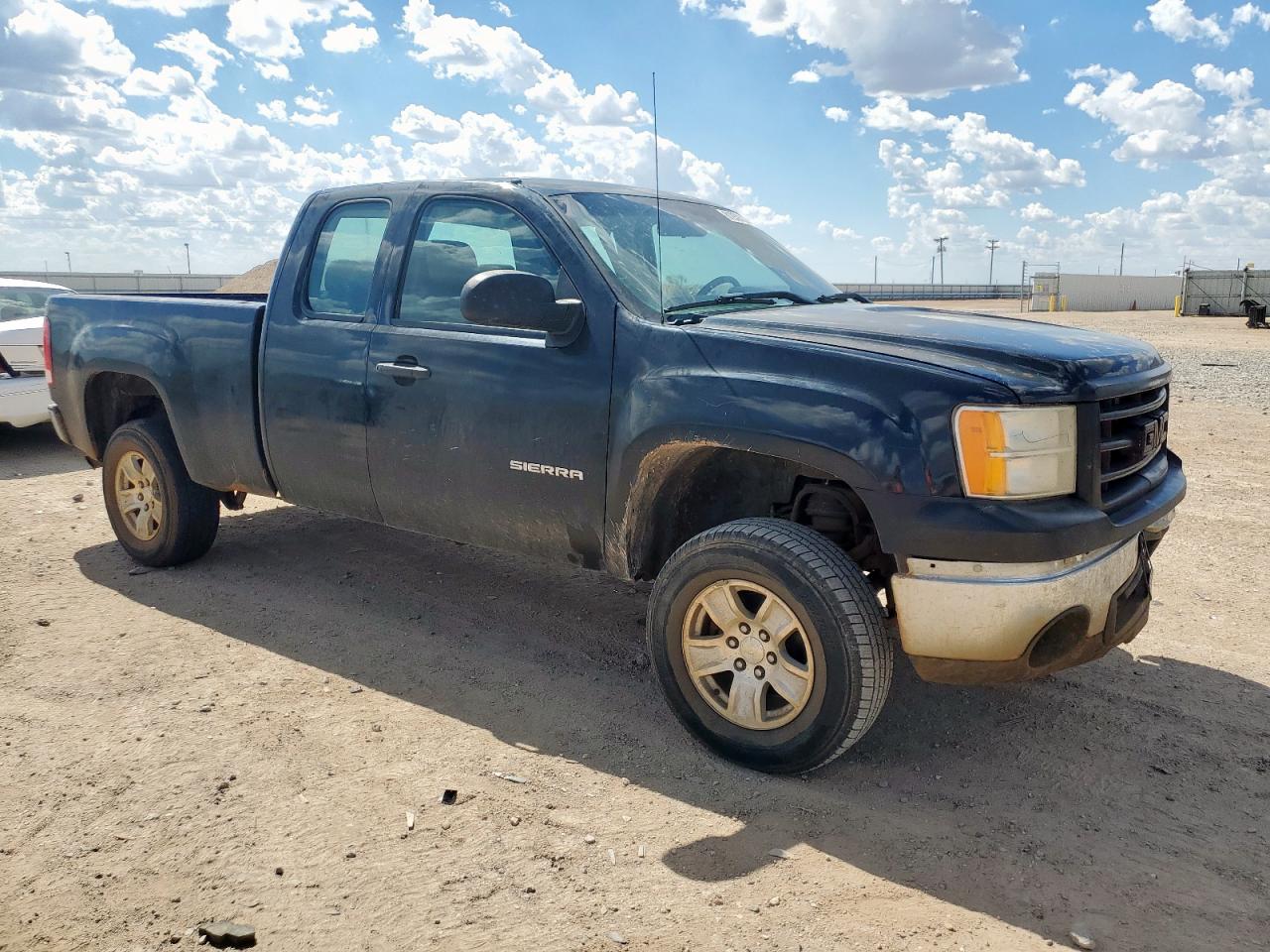 2011 GMC SIERRA photo 4