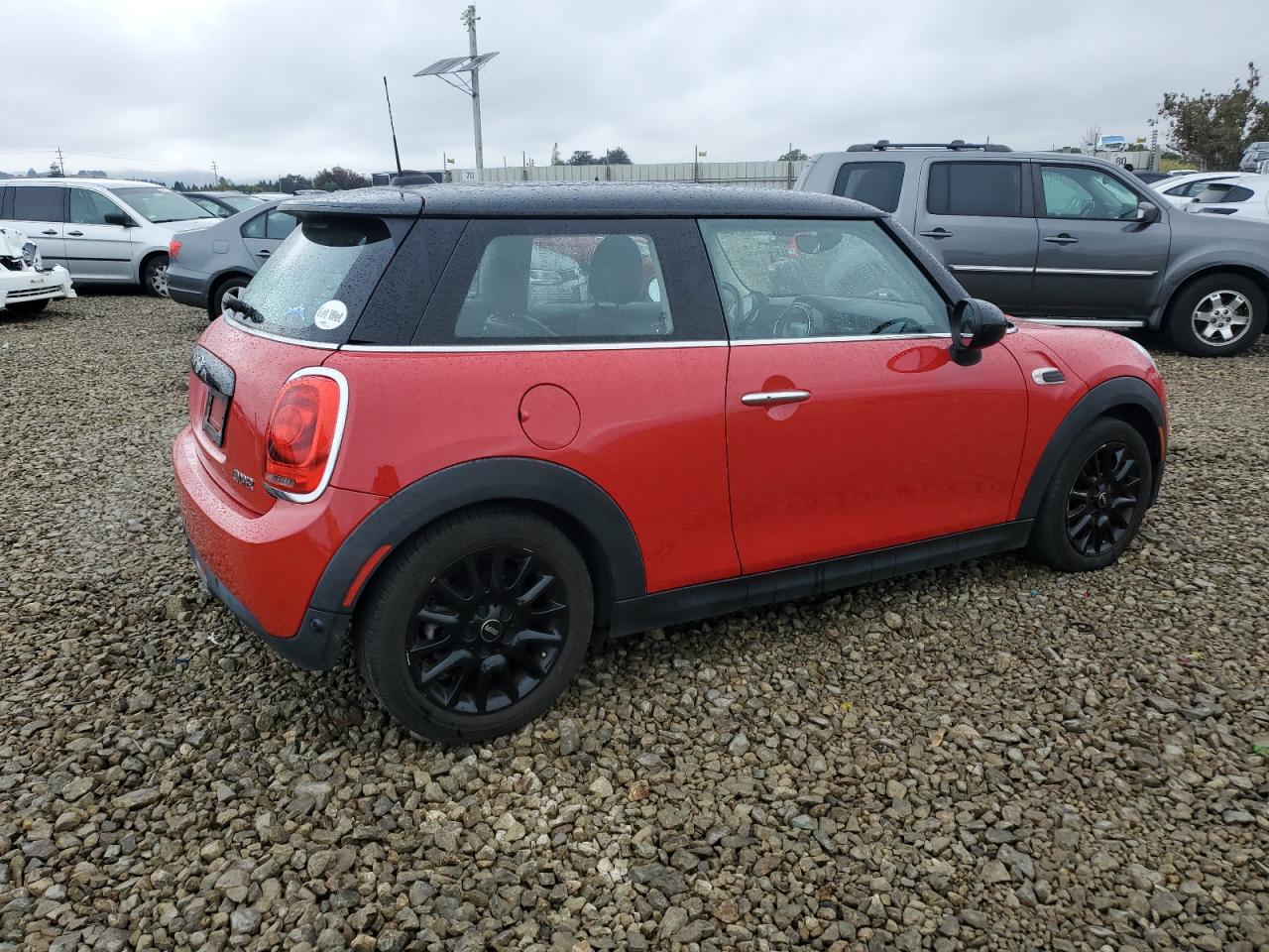 2019 MINI COOPER photo 3