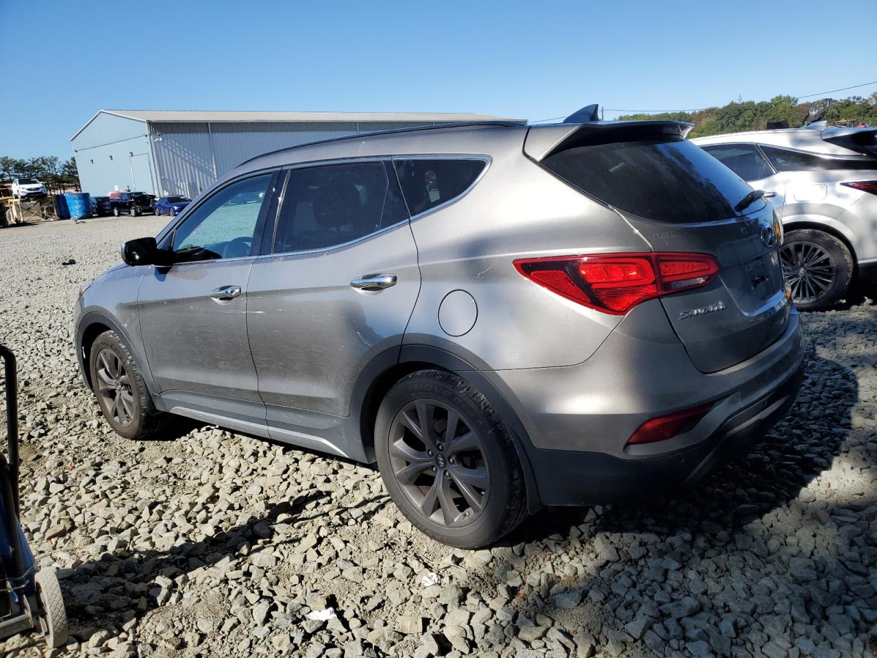 2017 HYUNDAI SANTA FE SPORT photo 2