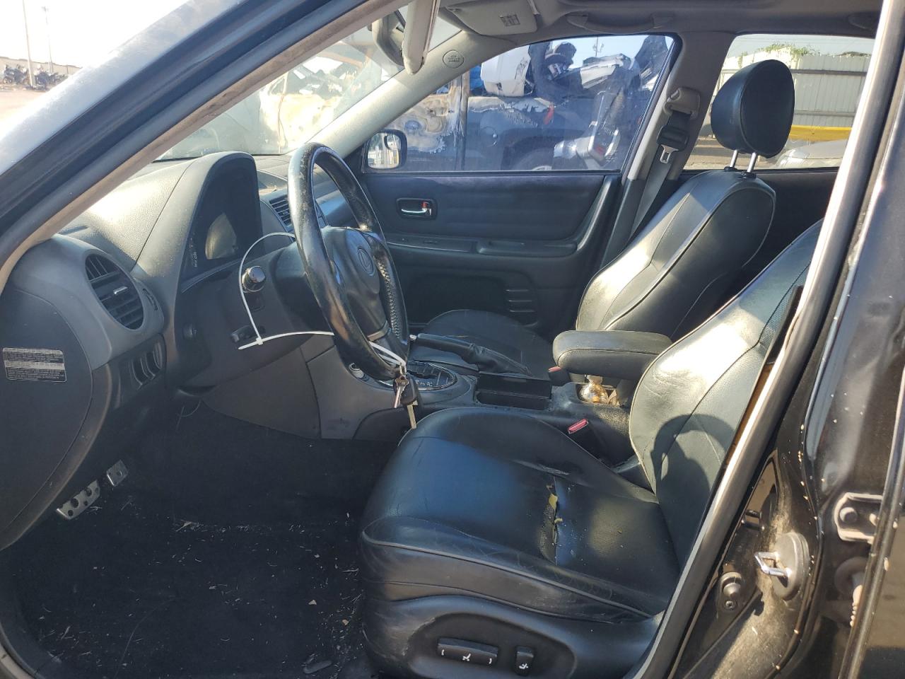 2003 LEXUS IS 300 photo 13