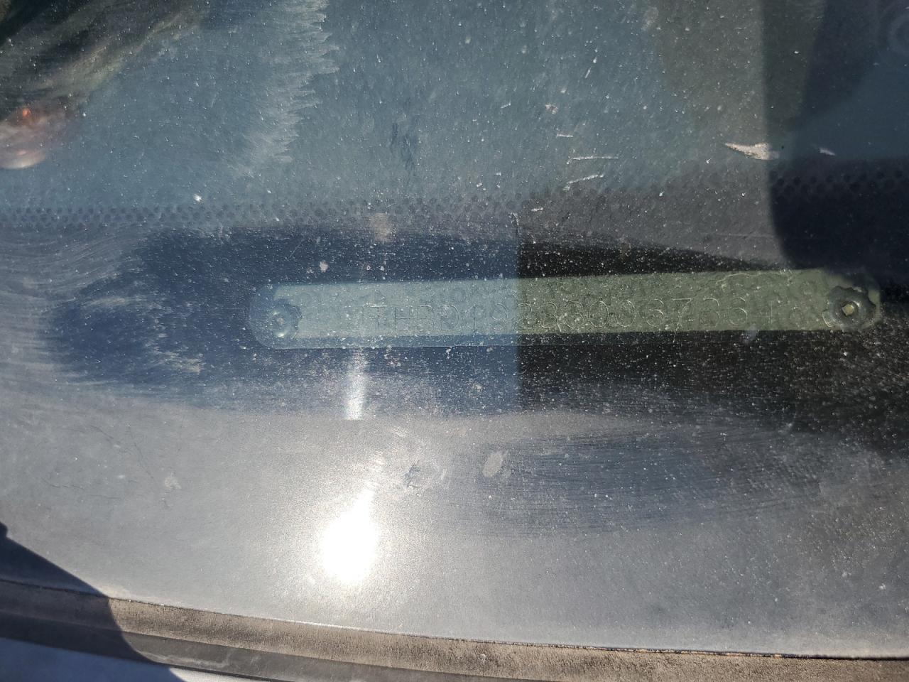 2003 LEXUS IS 300 photo 25