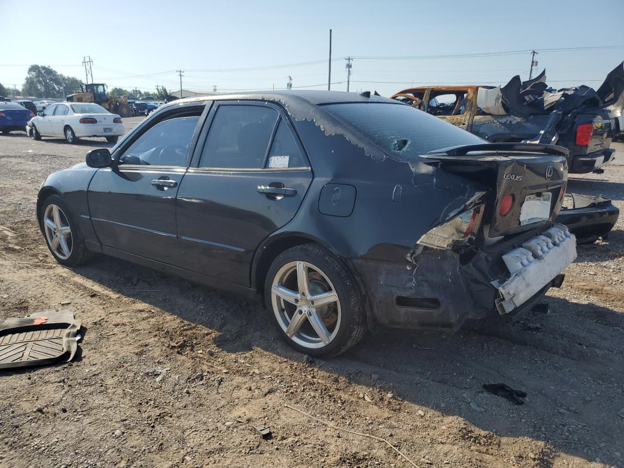 2003 LEXUS IS 300 photo 3