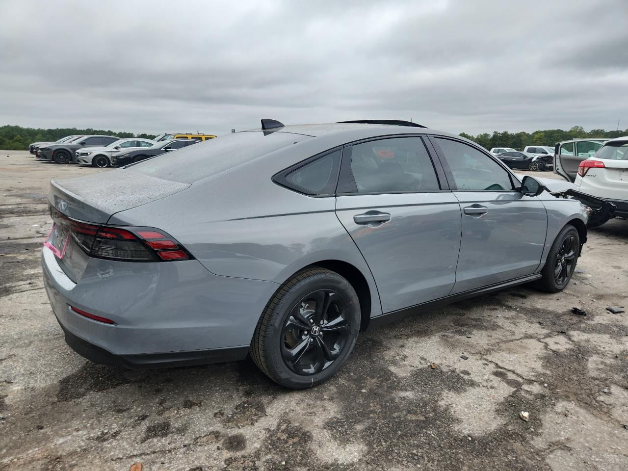 2025 HONDA ACCORD SE photo 5