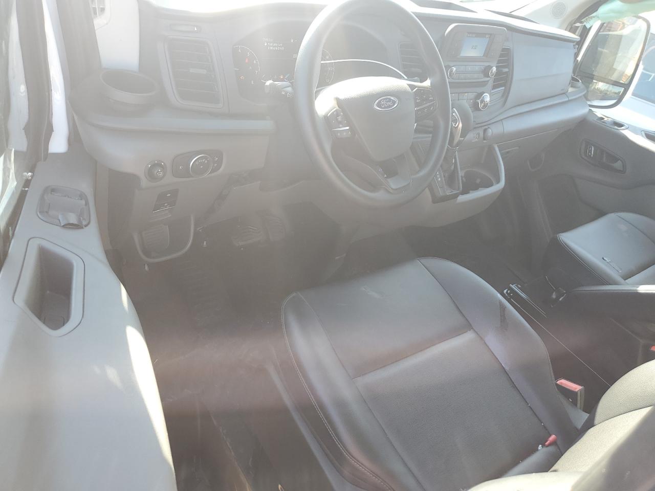 2025 FORD TRANSIT T-150 photo 15