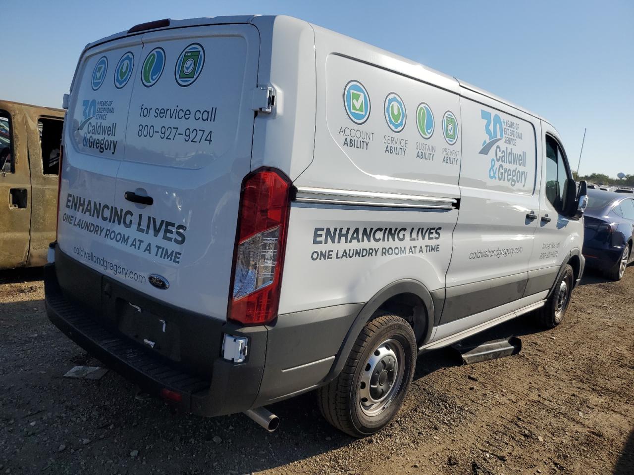 2025 FORD TRANSIT T-150 photo 5