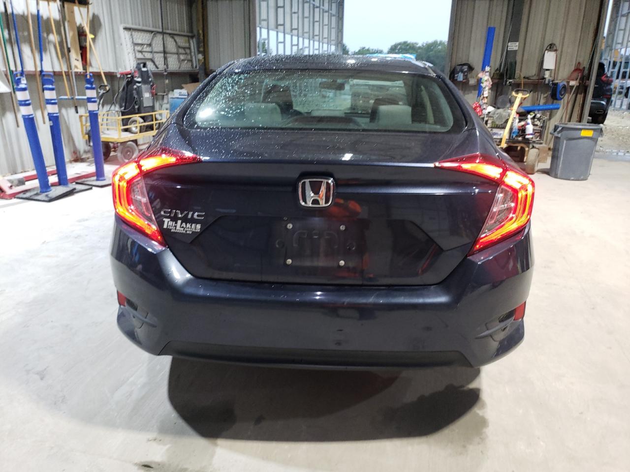 2016 HONDA CIVIC LX photo 6