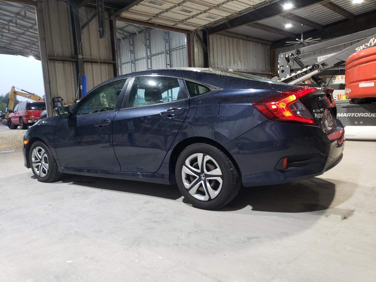 2016 HONDA CIVIC LX photo 2