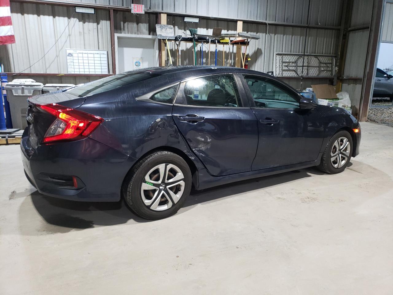 2016 HONDA CIVIC LX photo 3