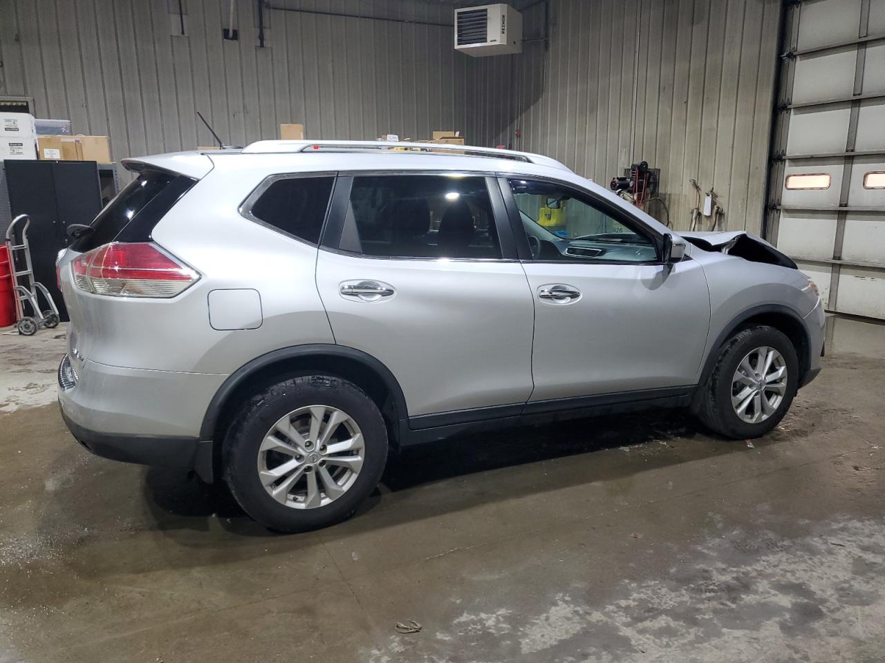 2016 NISSAN ROGUE SV photo 3