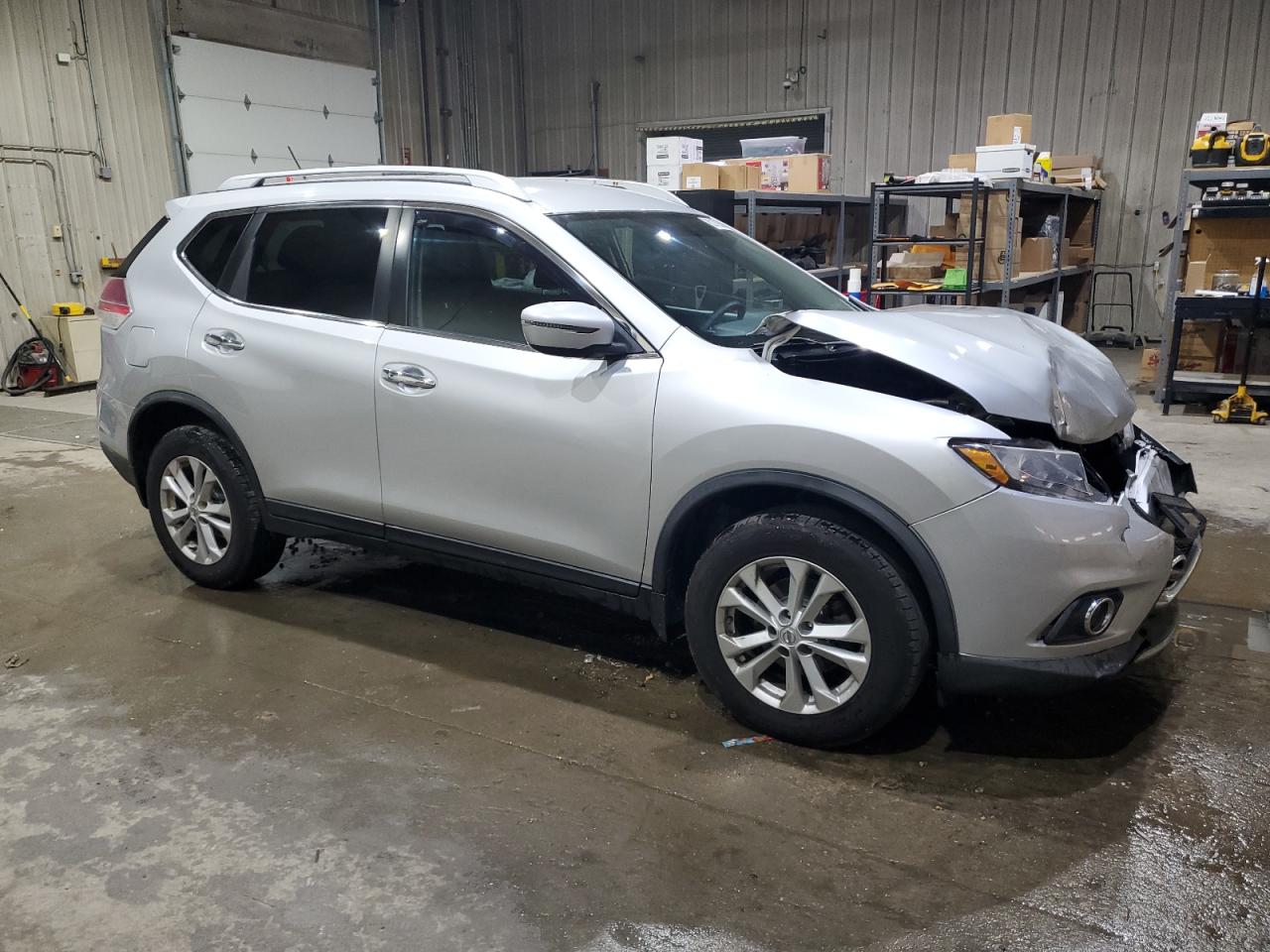2016 NISSAN ROGUE SV photo 4