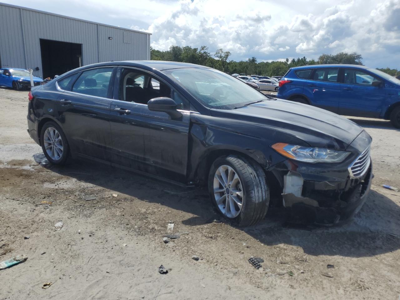 2020 FORD FUSION photo 4