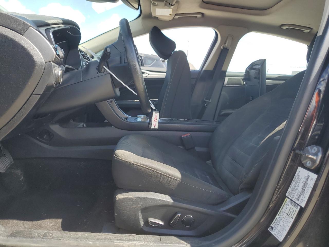 2020 FORD FUSION photo 7