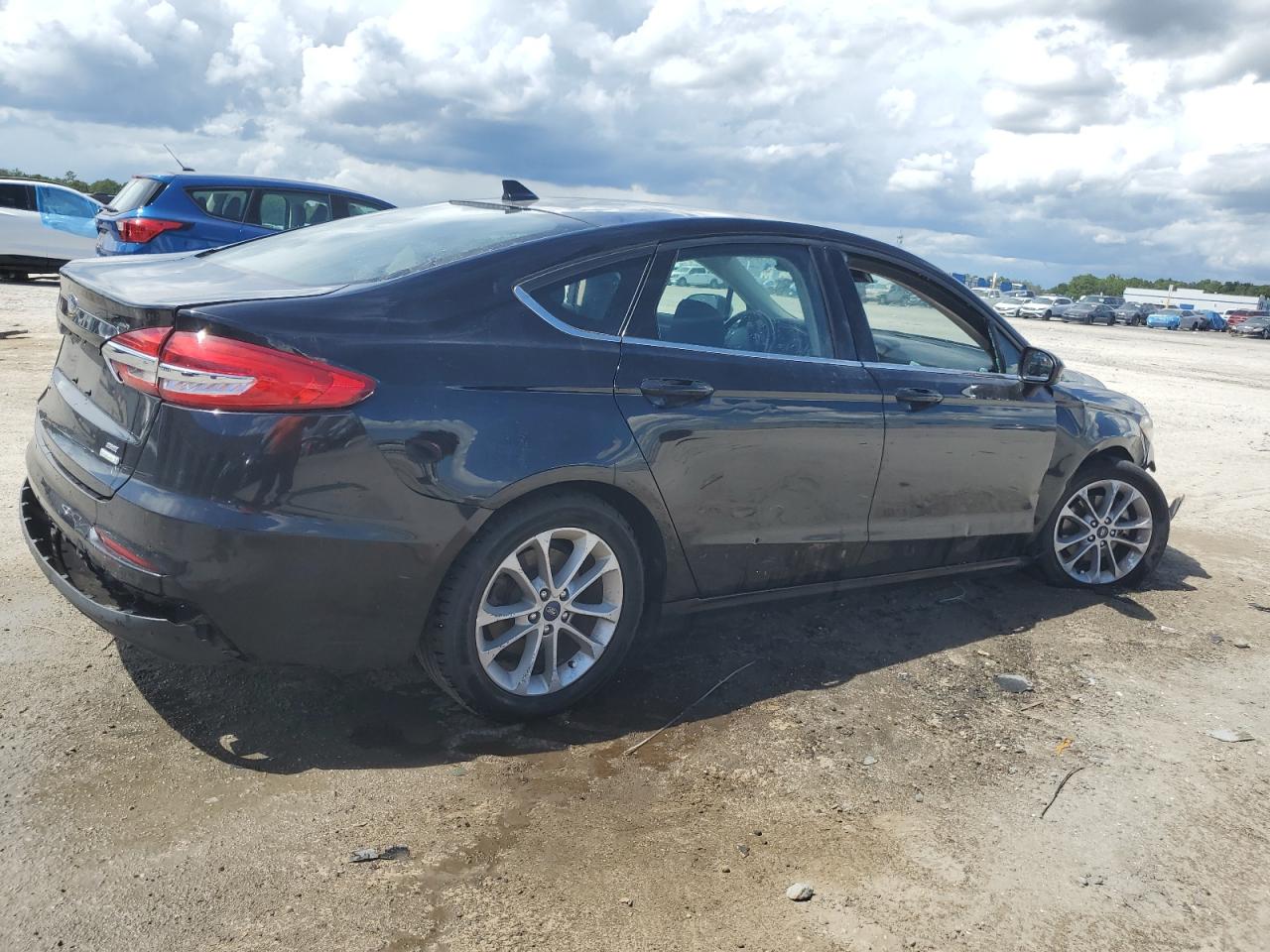 2020 FORD FUSION photo 3