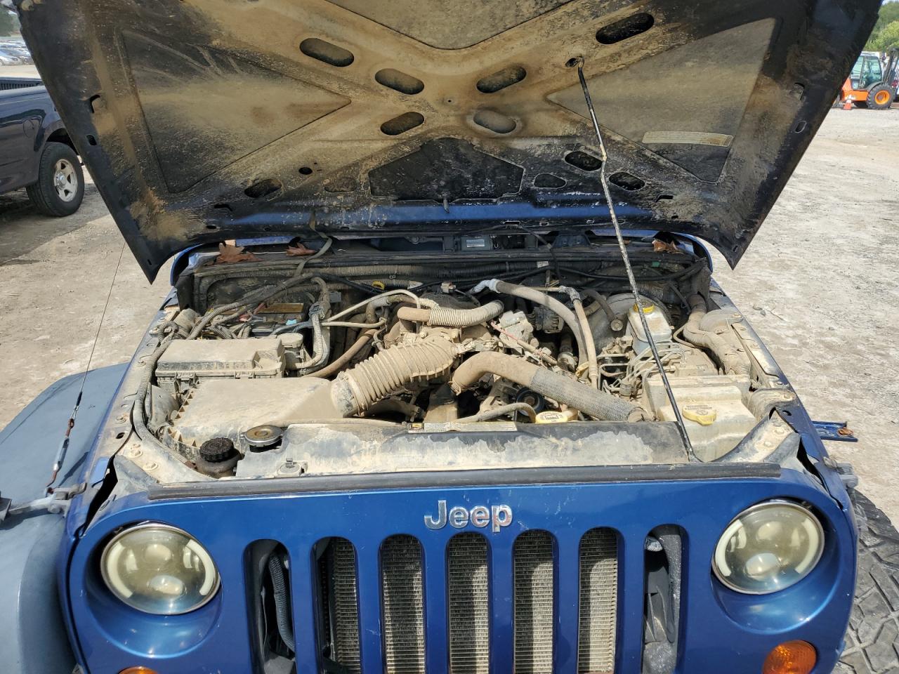 2009 JEEP WRANGLER X photo 12