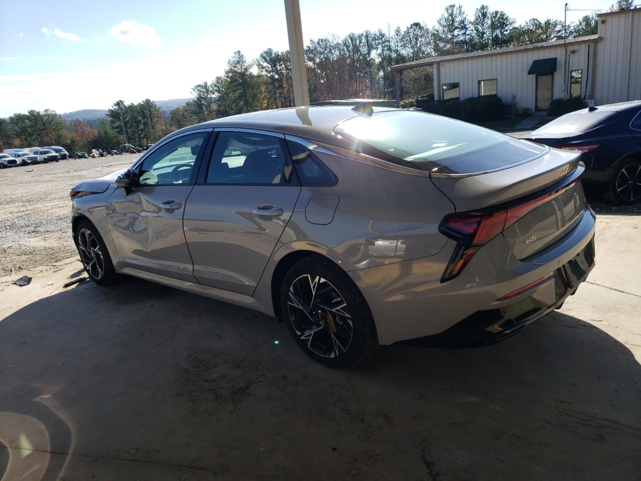2025 KIA K5 GT LINE photo 2