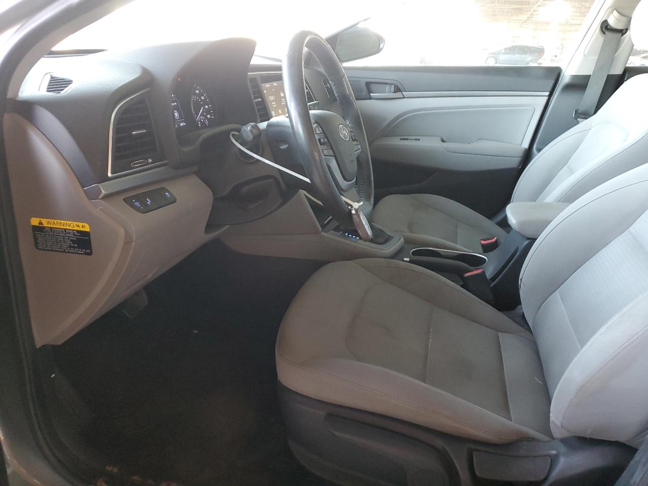 2018 HYUNDAI ELANTRA photo 25