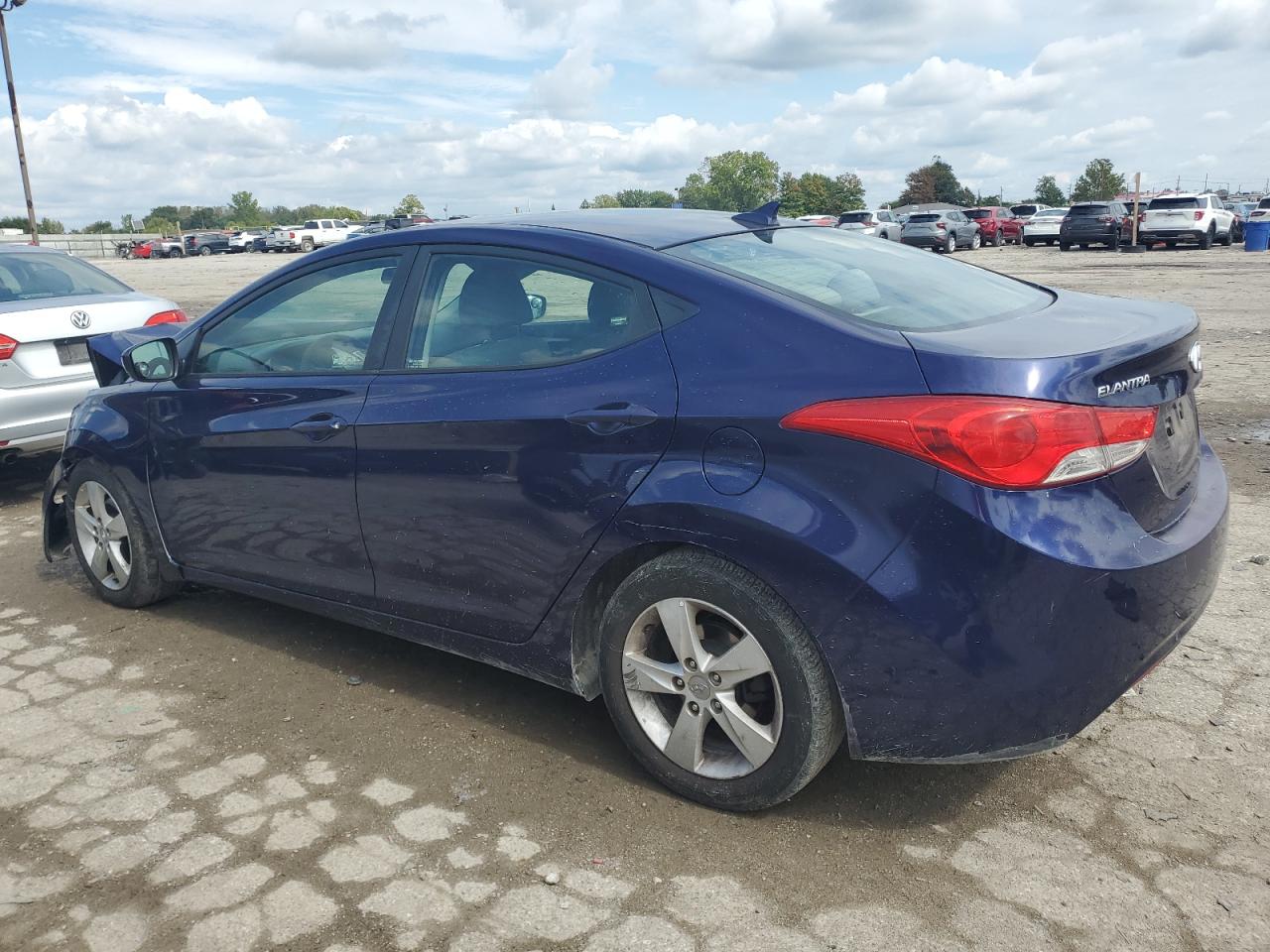 2013 HYUNDAI ELANTRA GLS photo 4