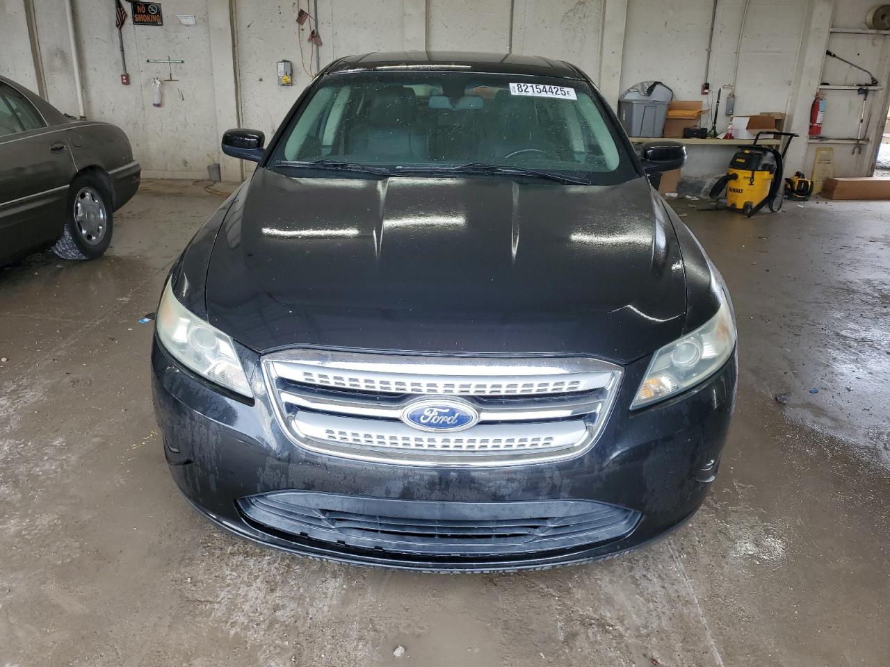 2011 FORD TAURUS SEL photo 9