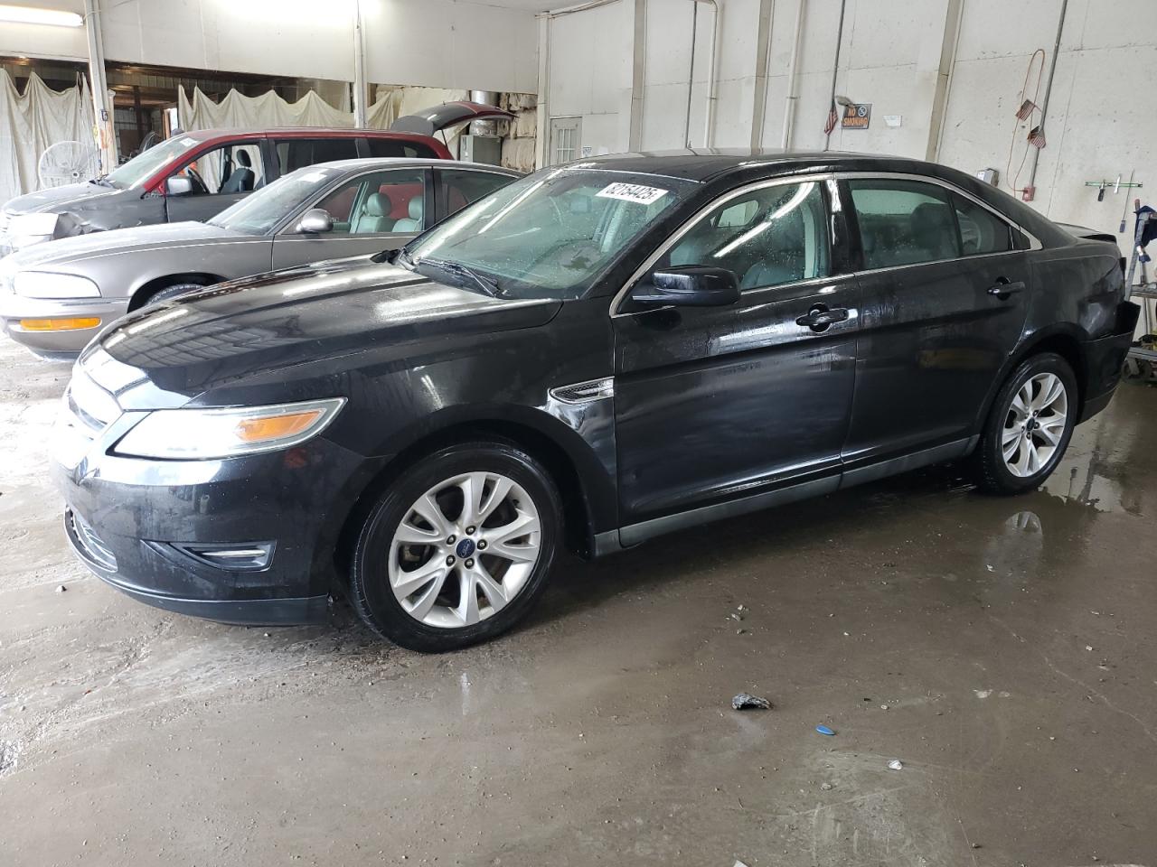 2011 FORD TAURUS