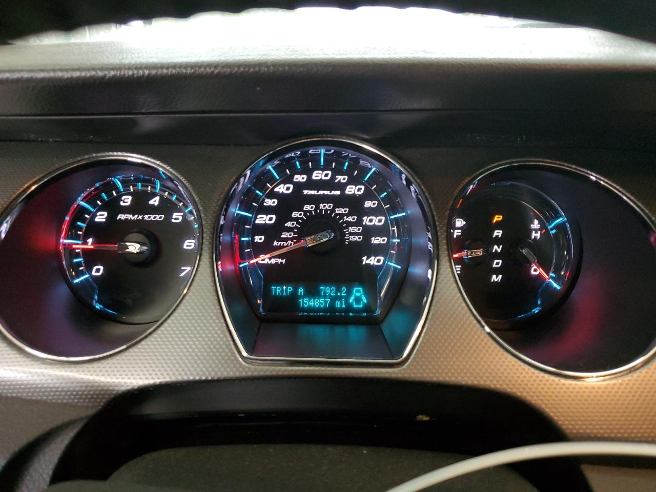 2011 FORD TAURUS SEL photo 17