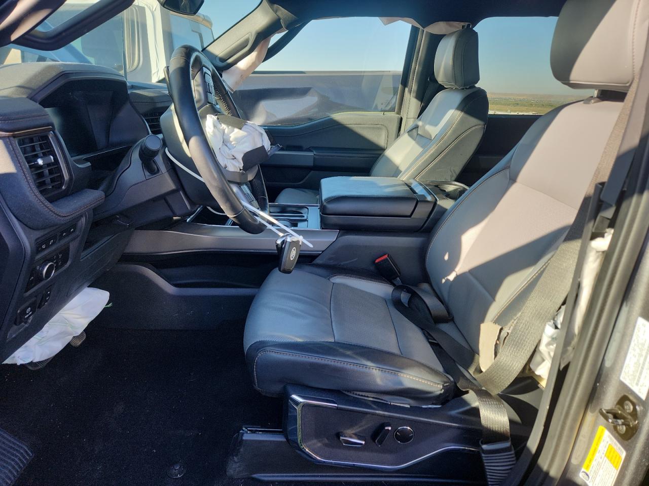 2022 FORD F150 LIGHTNING PRO photo 13