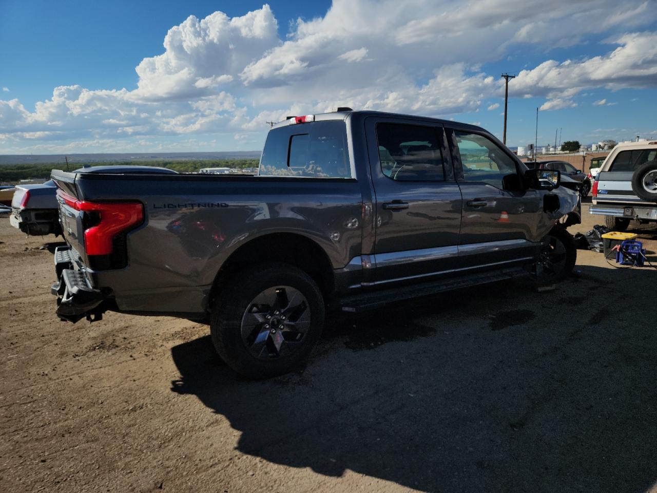 2022 FORD F150 LIGHTNING PRO photo 5