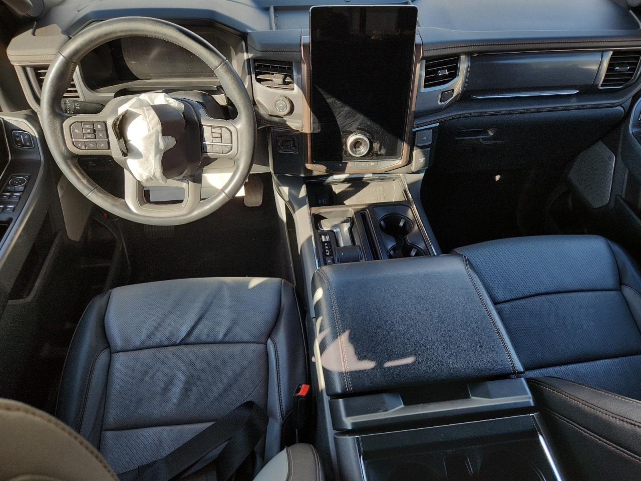 2022 FORD F150 LIGHTNING PRO photo 15
