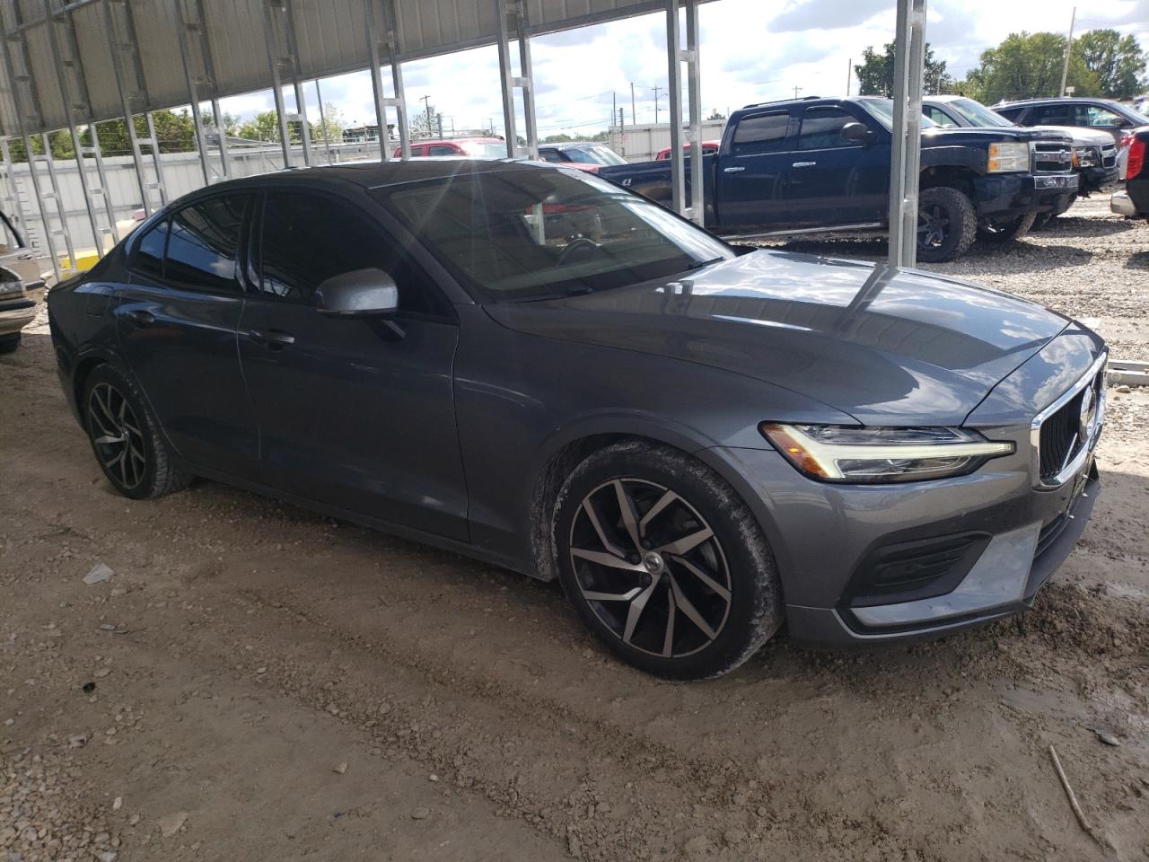 2019 VOLVO S60 T5 MOMENTUM photo 4
