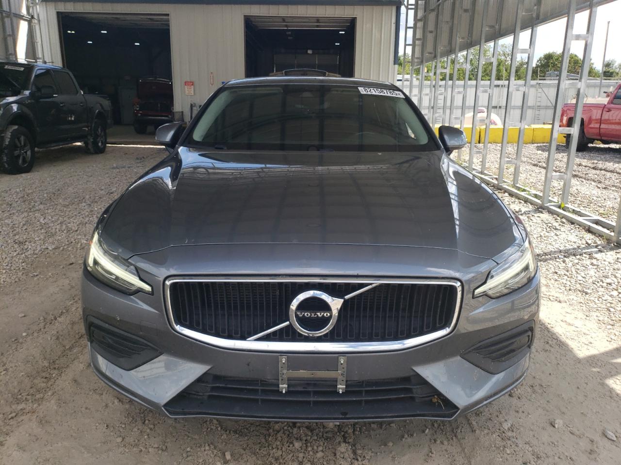 2019 VOLVO S60 T5 MOMENTUM photo 5