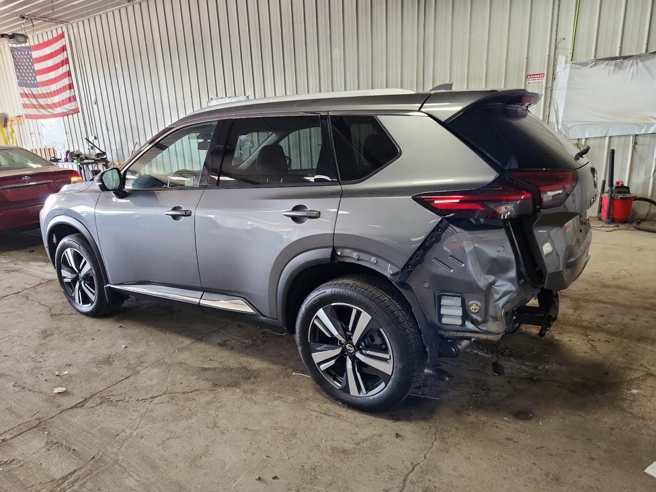 2021 NISSAN ROGUE PLATINUM photo 4