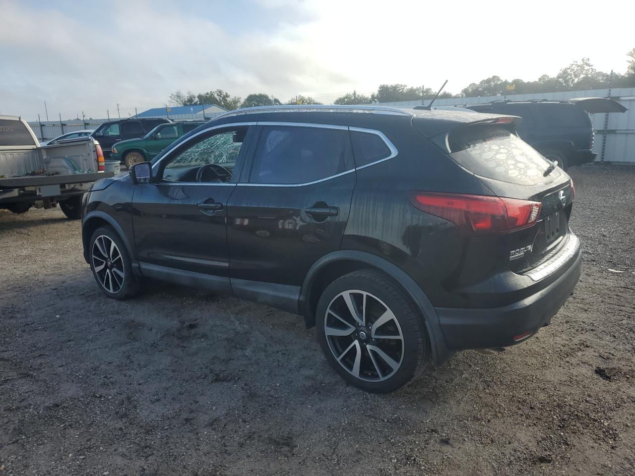 2018 NISSAN ROGUE SPORT S photo 4