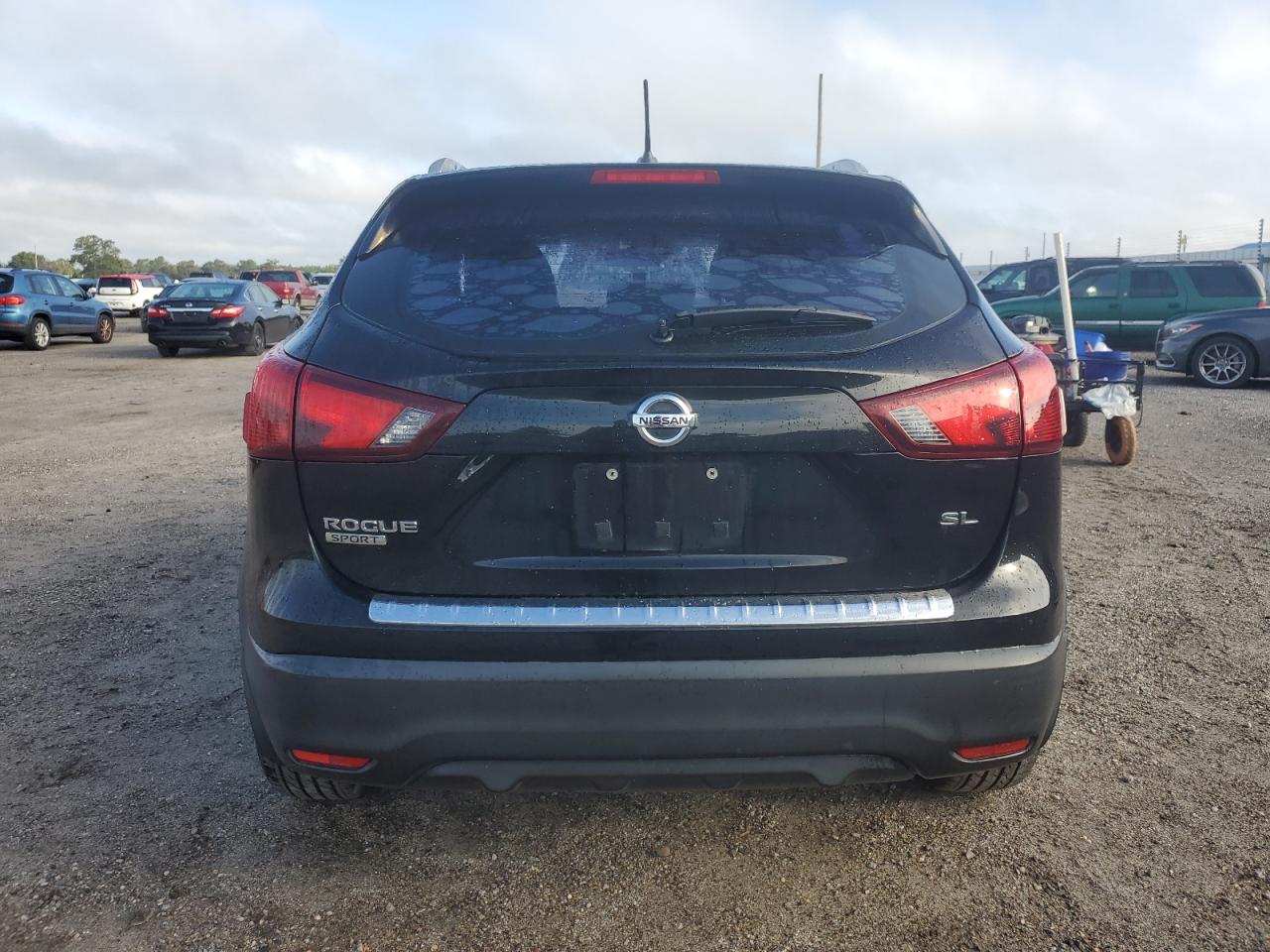 2018 NISSAN ROGUE SPORT S photo 16