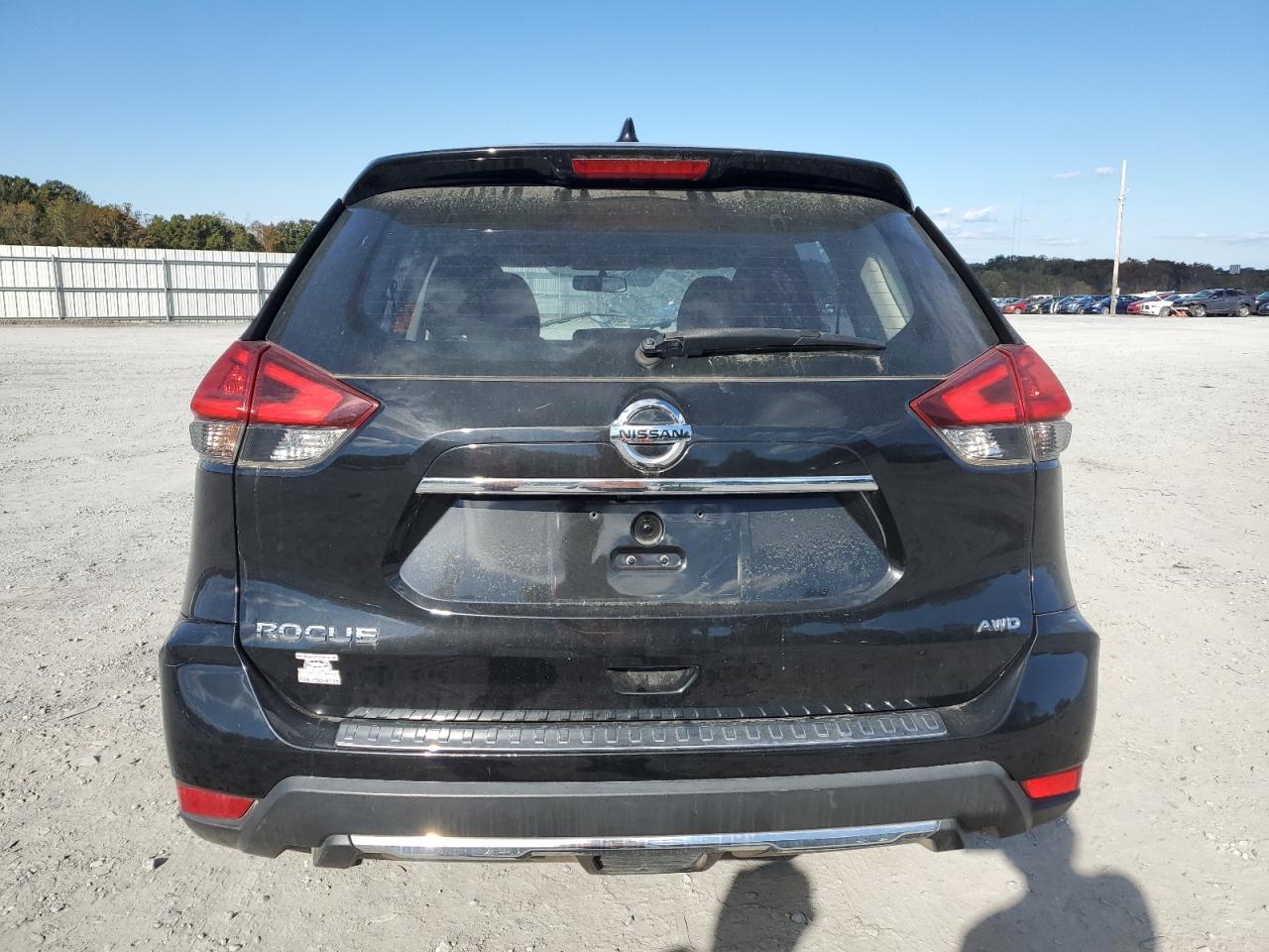 2018 NISSAN ROGUE S photo 6