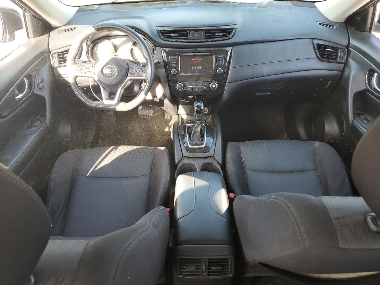 2018 NISSAN ROGUE S photo 8
