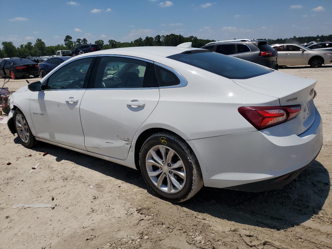 2020 CHEVROLET MALIBU LT photo 3