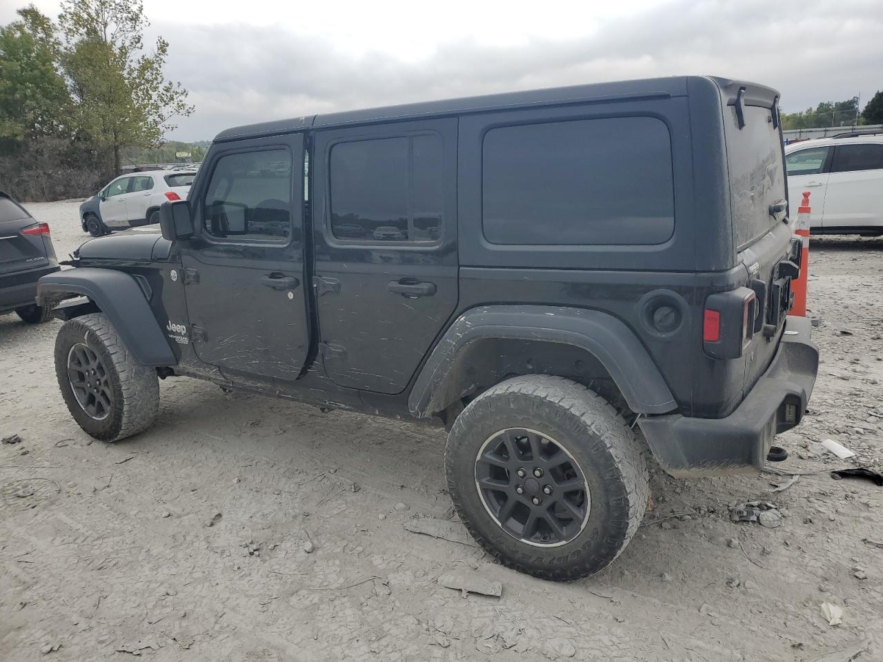 2018 JEEP WRANGLER UNLIMITED SPORT photo 2
