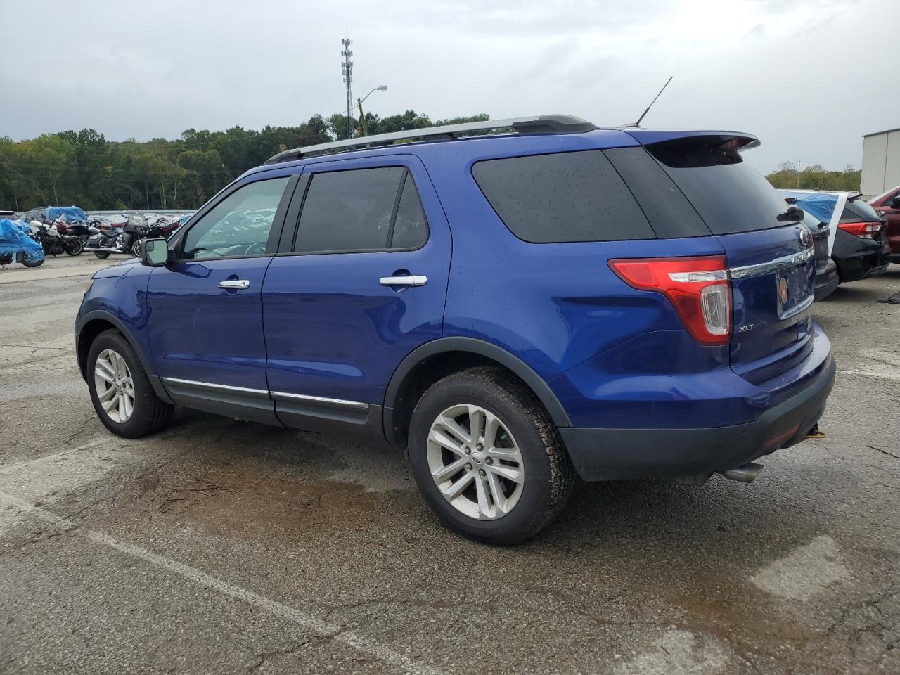 2014 FORD EXPLORER XLT photo 2