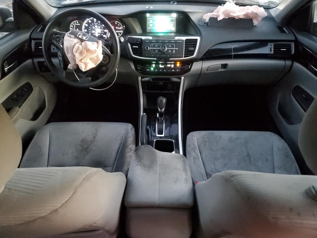 2017 HONDA ACCORD LX photo 15