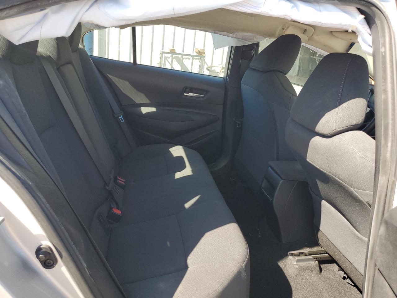 2020 TOYOTA COROLLA LE photo 10