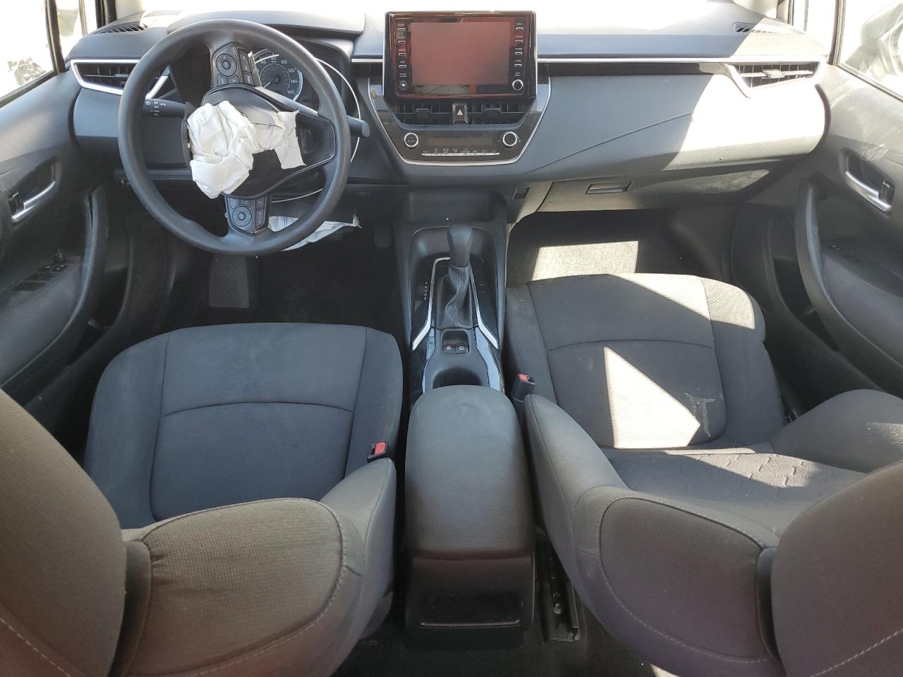 2020 TOYOTA COROLLA LE photo 8