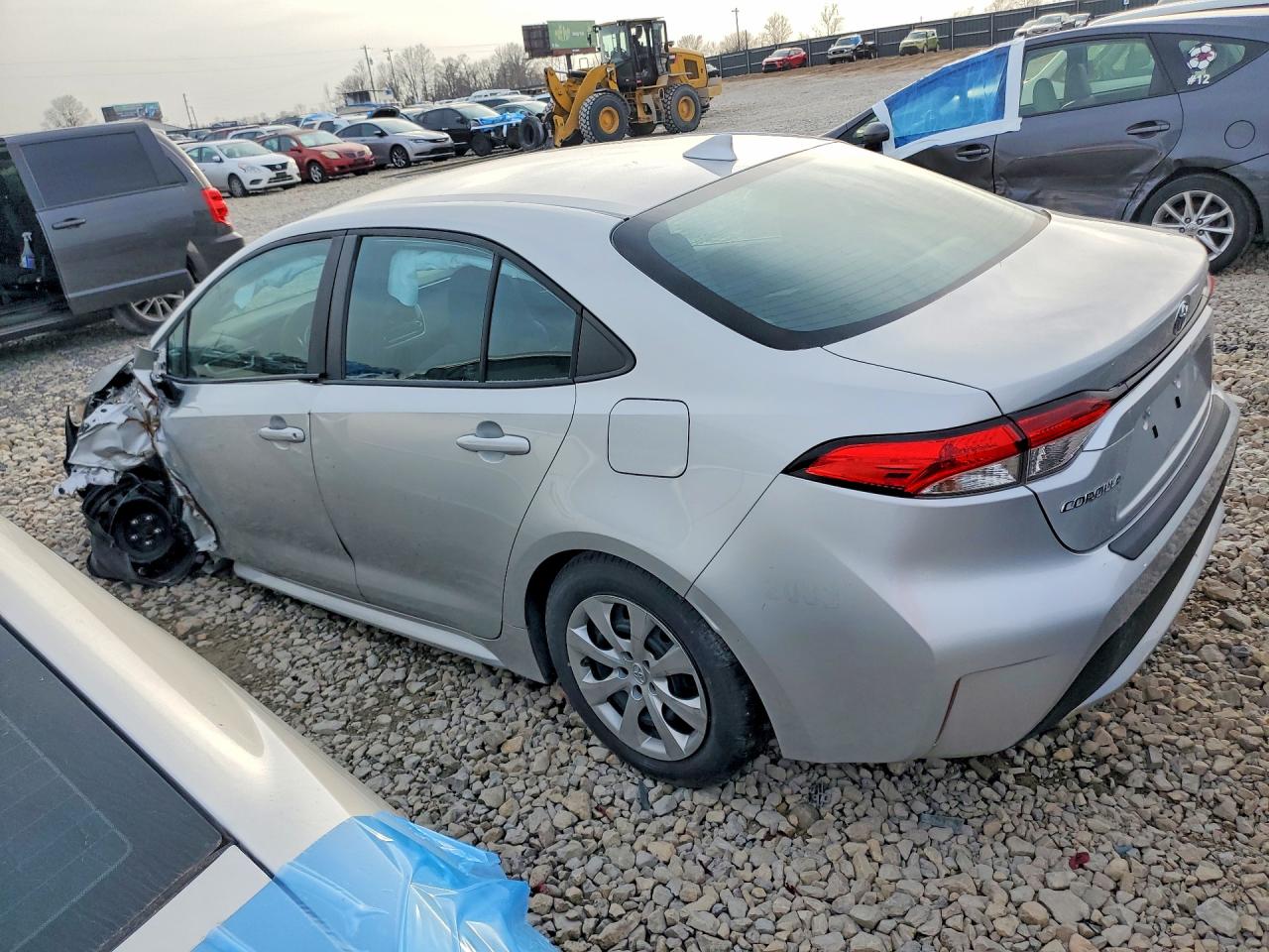 2020 TOYOTA COROLLA LE photo 2