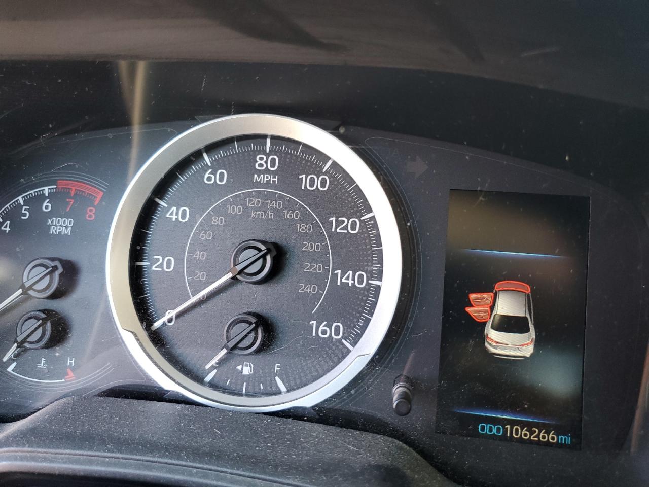 2020 TOYOTA COROLLA LE photo 9