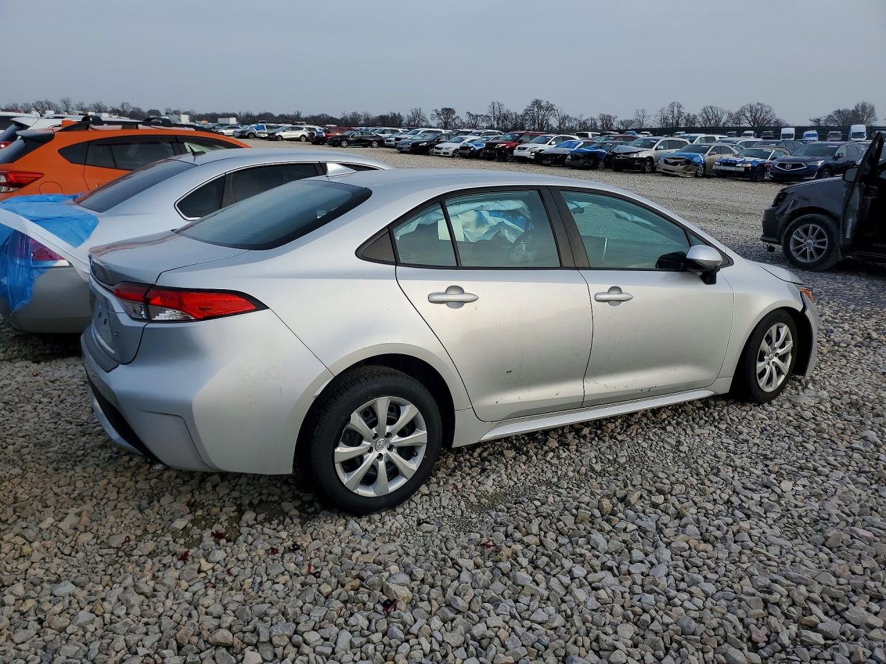 2020 TOYOTA COROLLA LE photo 3