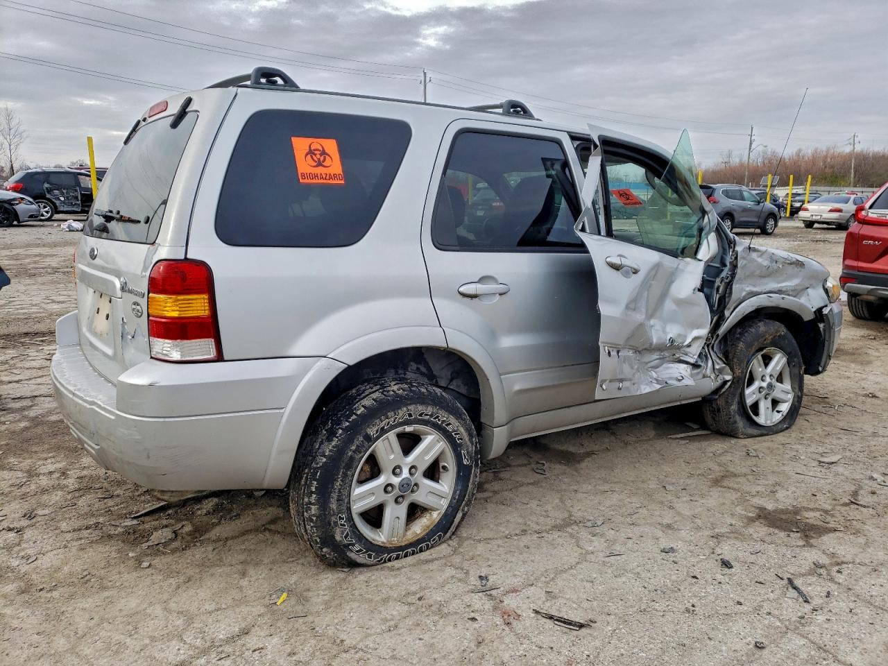 2006 FORD ESCAPE photo 3