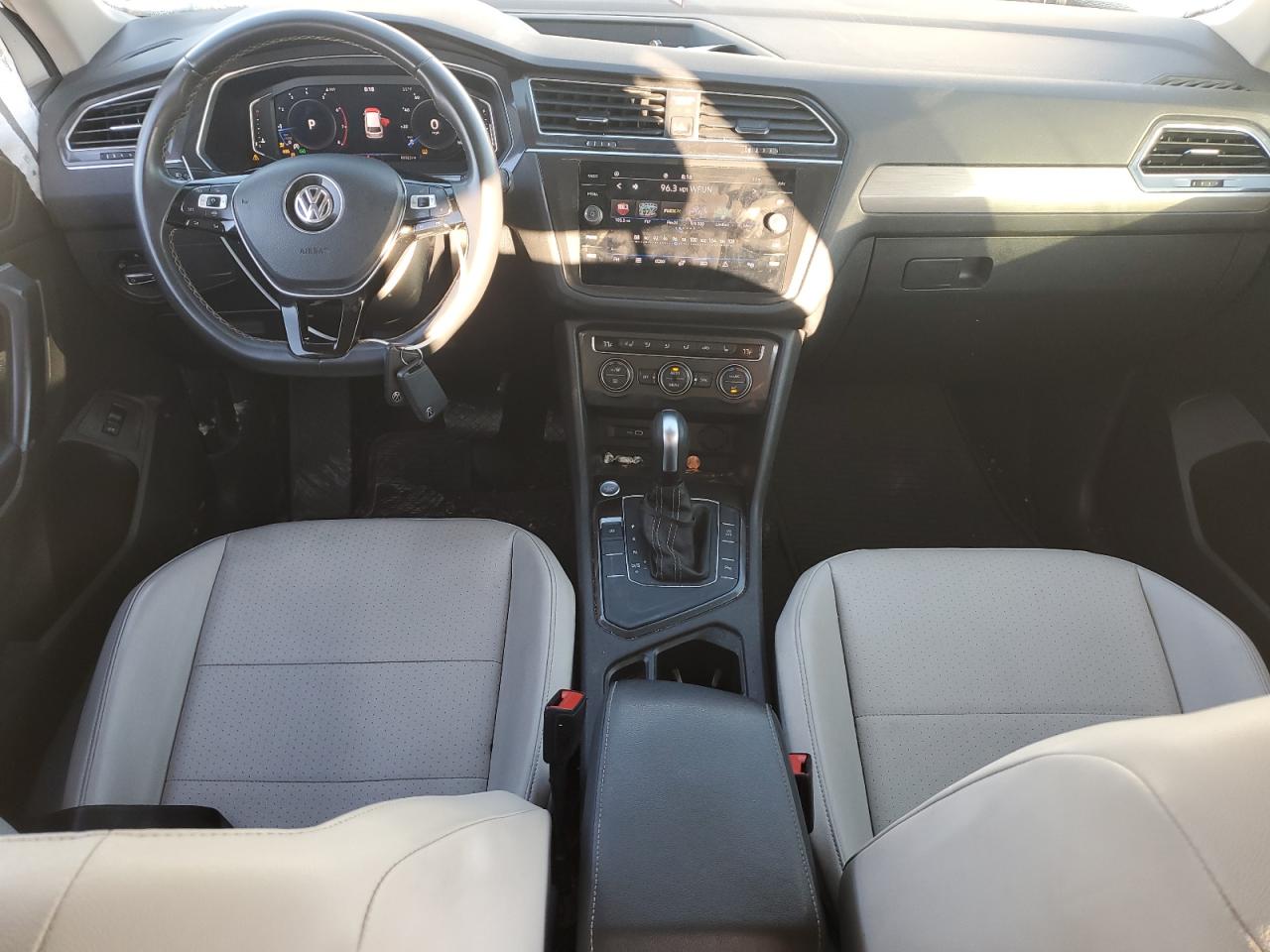2021 VOLKSWAGEN TIGUAN SE photo 22